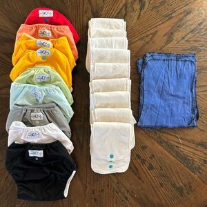 Lalabye Baby Reusable Sustainable Diapers w Liners, cleaning cloths